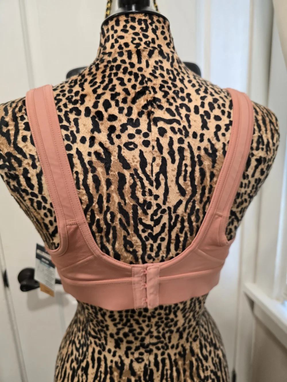 Duluth Trading Co High-Impact Sports Bra - Dusty Rose - Picture 2 of 3